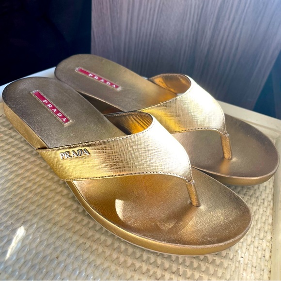 Prada Gold Thong Sandals Size 39.5 - Picture 1 of 8